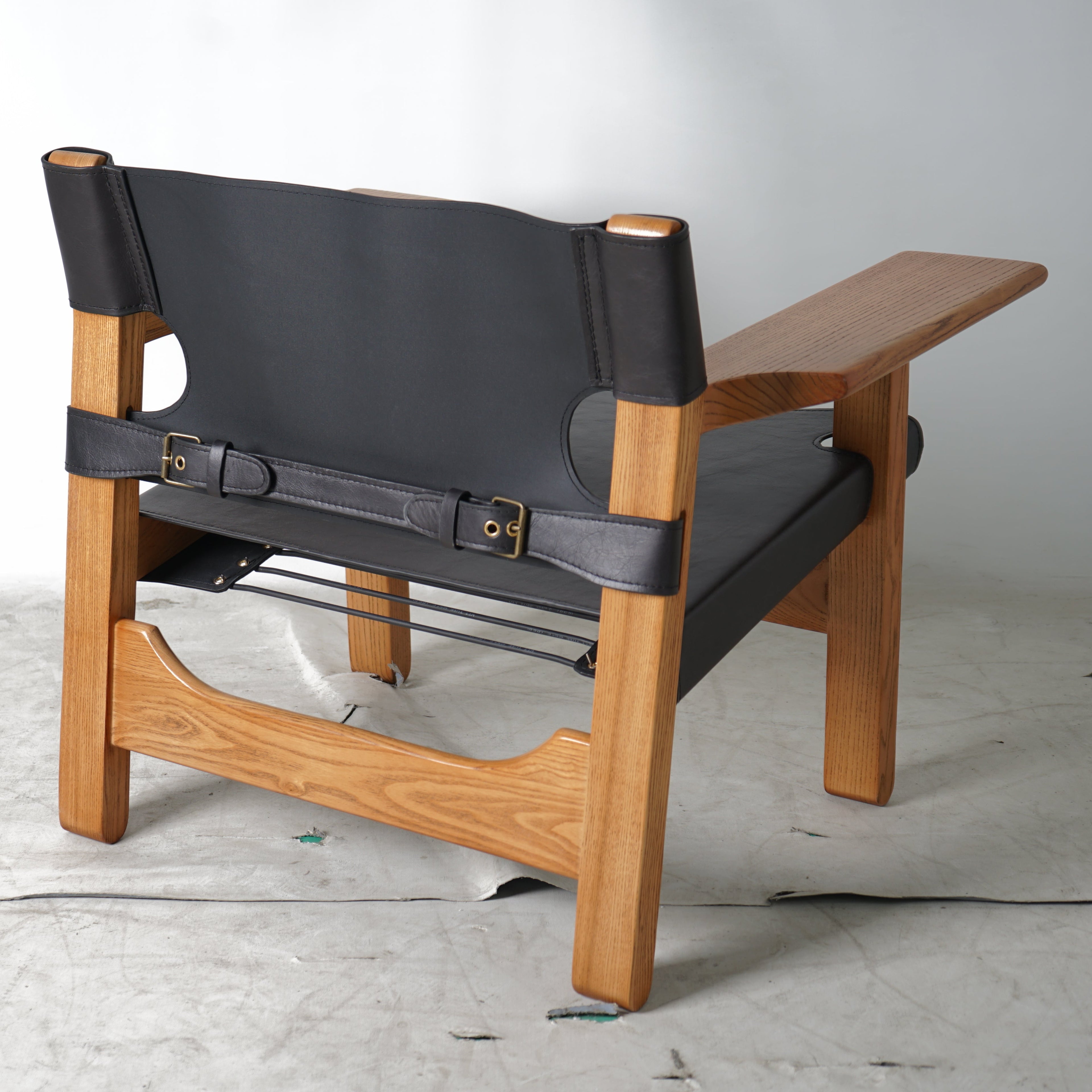 Tiered Distressed Leather Lounge Chair